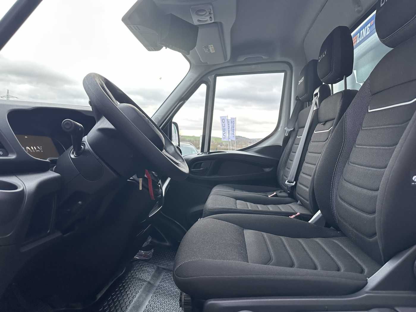 Fahrzeugabbildung Iveco Daily 70C18 3.0L *AHK*Klima*Werkzeugkast*