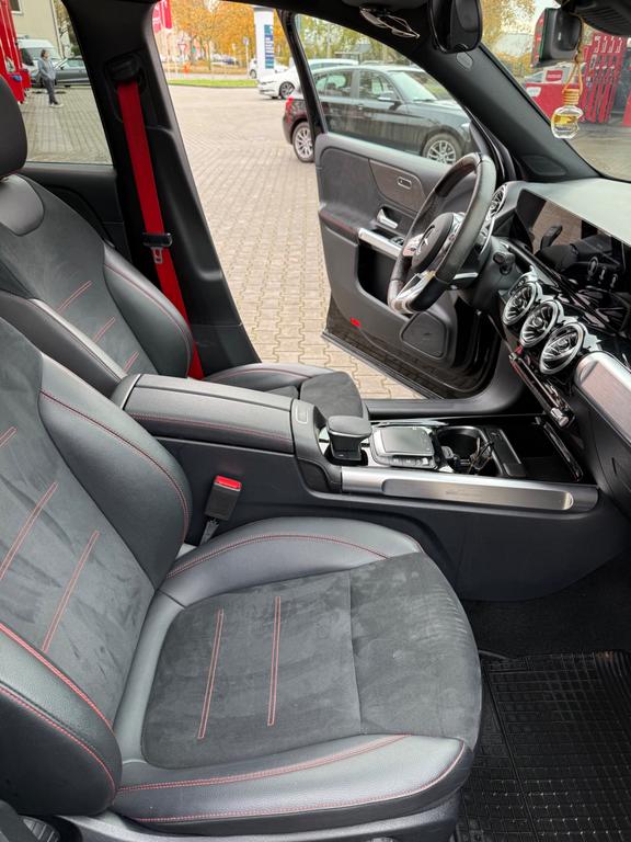 Mercedes-Benz GLB 35 AMG