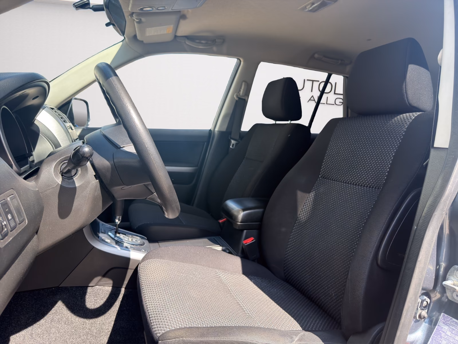 Suzuki Grand Vitara 2.0 140 ch Comfort+ • BVA • 4x4 • Toit ouvrant • Sièges chauffants
