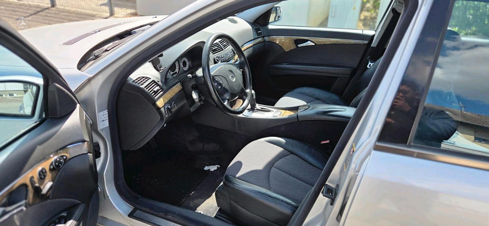 Mercedes-Benz 320 2004 — photo 7