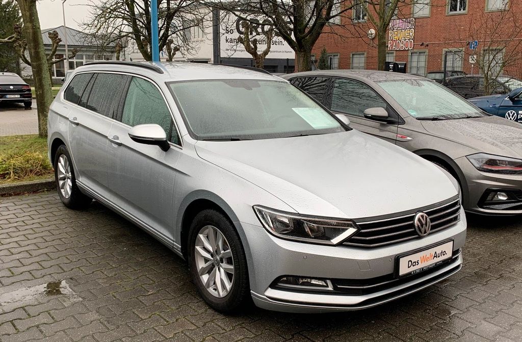 Image of Volkswagen Passat Variant
