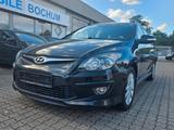Hyundai i30 CW blue 1.6 CRDi 66 kW Classic - Hyundai i30 aus 2010 mit Diesel-Antrieb