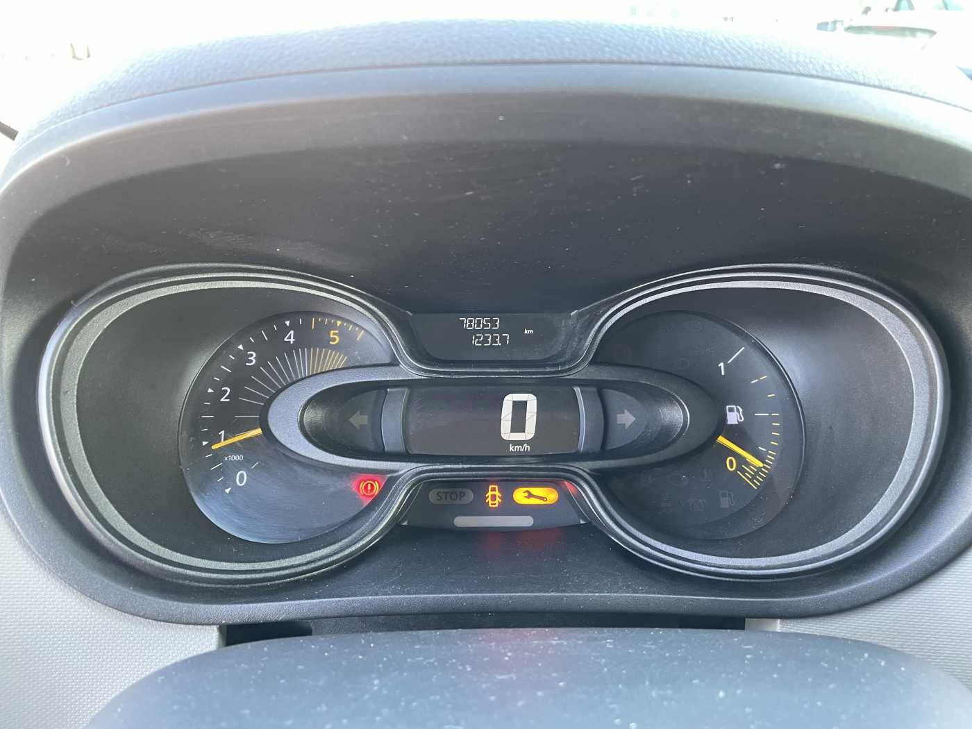 Fahrzeugabbildung Renault Trafic dCi 120 L1H1 / TIME France ETL 21 8m