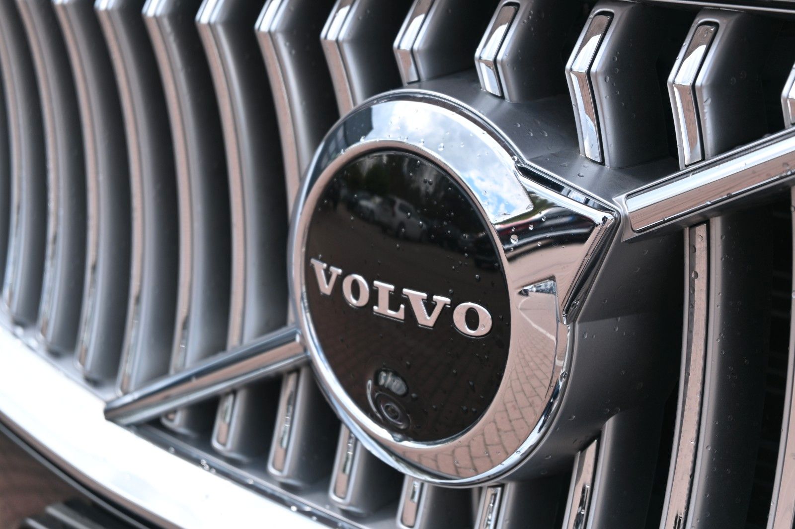 Fahrzeugabbildung Volvo XC90 Inscri*D5*LUFT*360°*PANO*B&W*HUD*AHK*NP103T