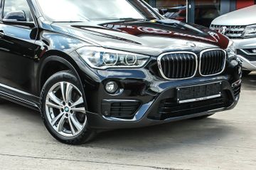 Fahrzeugabbildung BMW X1 sDrive18d Sport Line Aut HEADUP PANORAMA KEYL