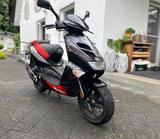 Aprilia SR 50 Street Schöner Zustand Bj 2015 - Offers matching your search criteria
