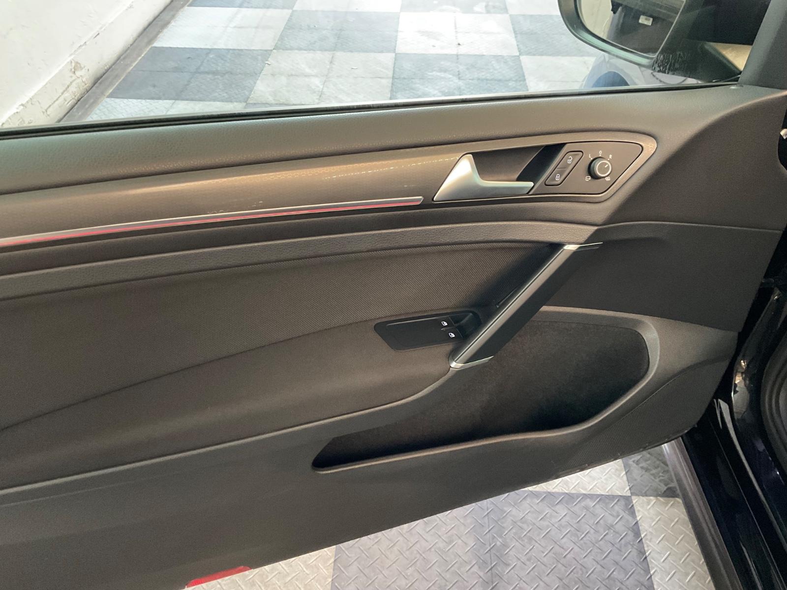 Volkswagen Golf VII GTI Performance, Diff.,Led,Navi,DYNAUD