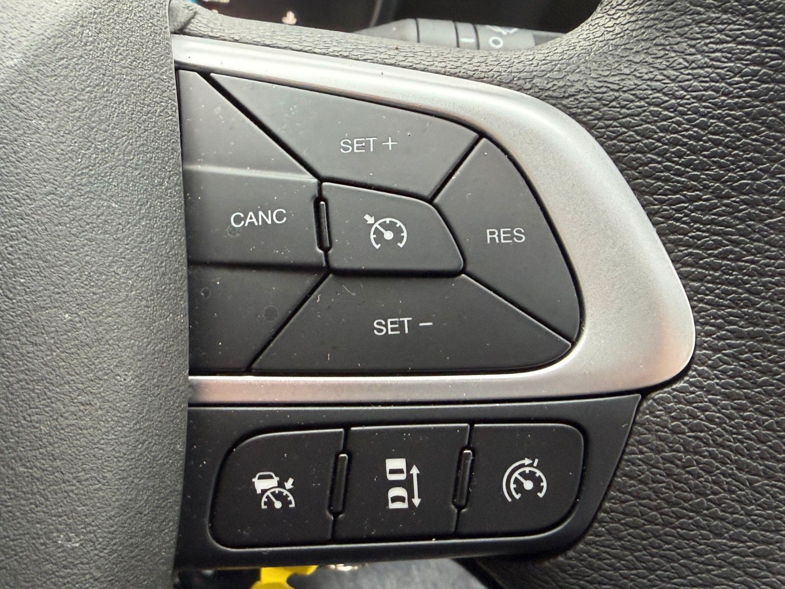 Fahrzeugabbildung Iveco Daily 35S16 Pritsche