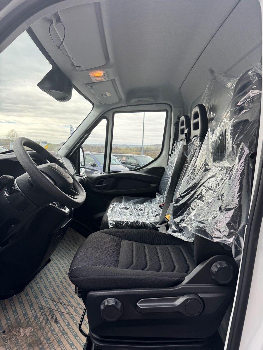 Fahrzeugabbildung Iveco Daily 35C14 A8 *R4.100mm*Automatik*Kamera*
