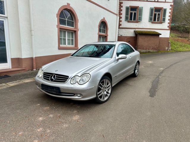 Mercedes-Benz CLK 320 Coupé Avantgarde / Leder / Bose / Memory