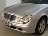 Mercedes-Benz E 200 CLASSIC  *1.HAND *WENIG KM  *TEMPO*TÜV NEU - Mercedes-Benz E-Klasse: Classic