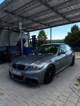 BMW Bmw 318i E90 Facelift - Top Zustand - BMW 3er Reihe aus 2009: Facelift