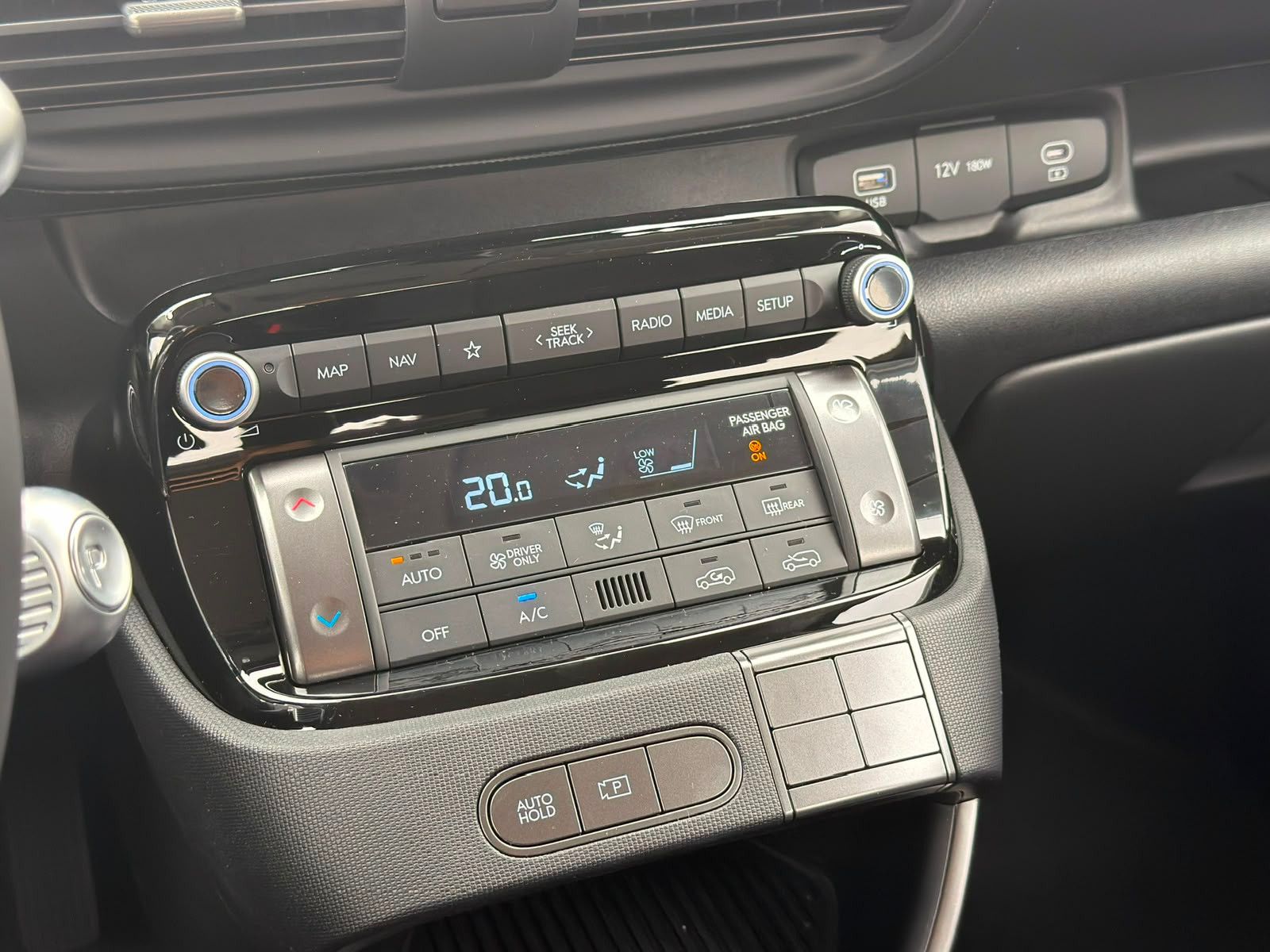 Fahrzeugabbildung Hyundai INSTER Select 85kW *RW370KM*Wärmepumpe*Navi*ACC*