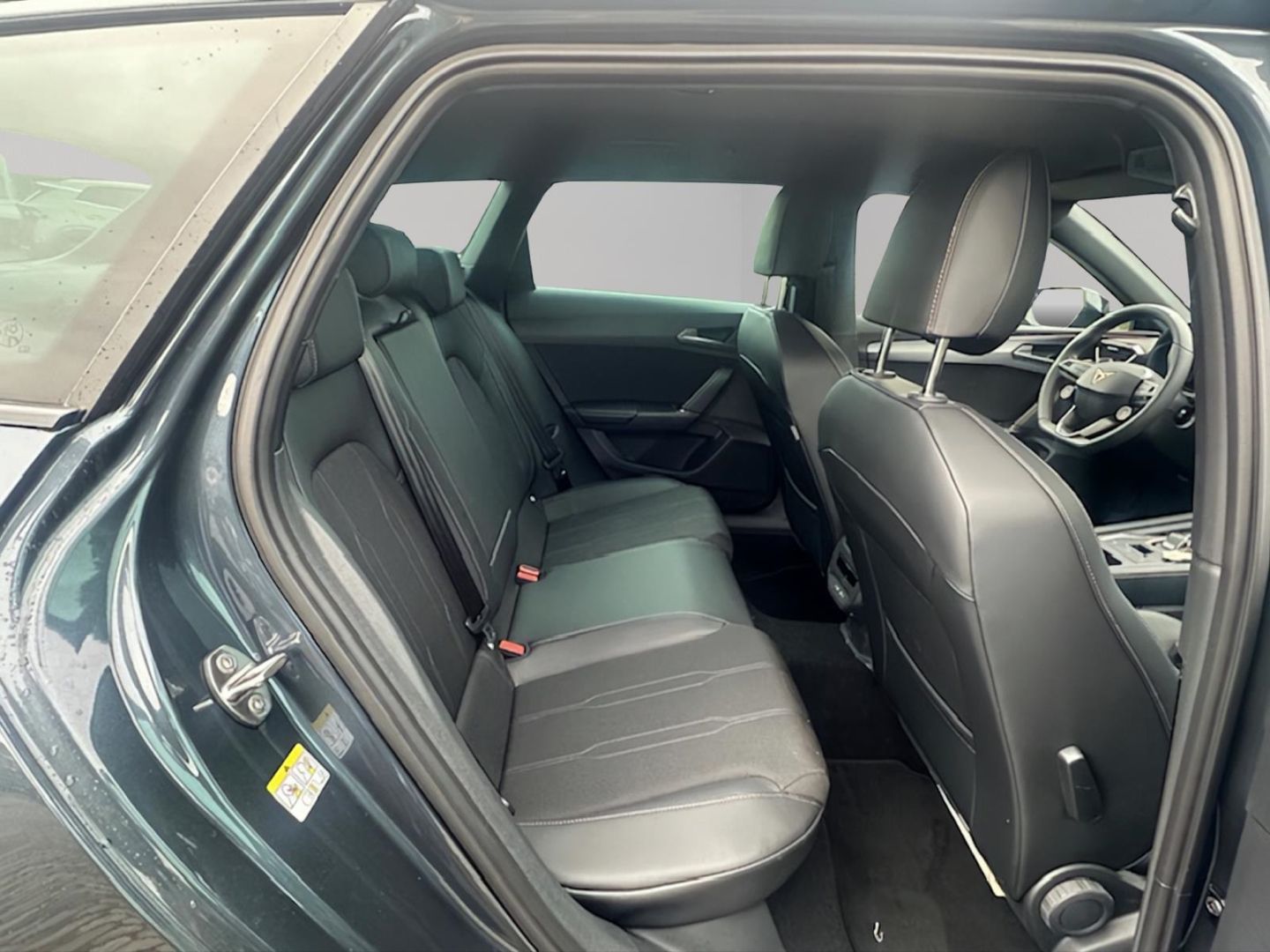 Fahrzeugabbildung CUPRA Leon Sportstourer 2.0 TDI 110 kW Navi LED ACC