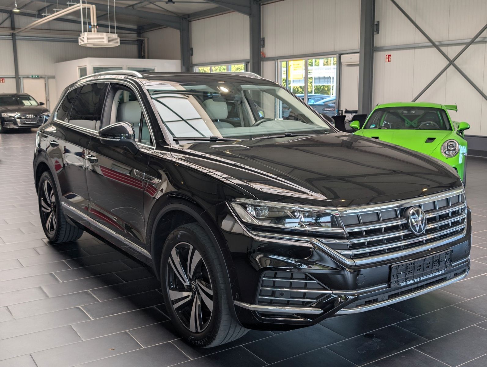 Volkswagen Touareg 3.0 V6 TDI 4Motion DPF Aut. Elegance foto 3