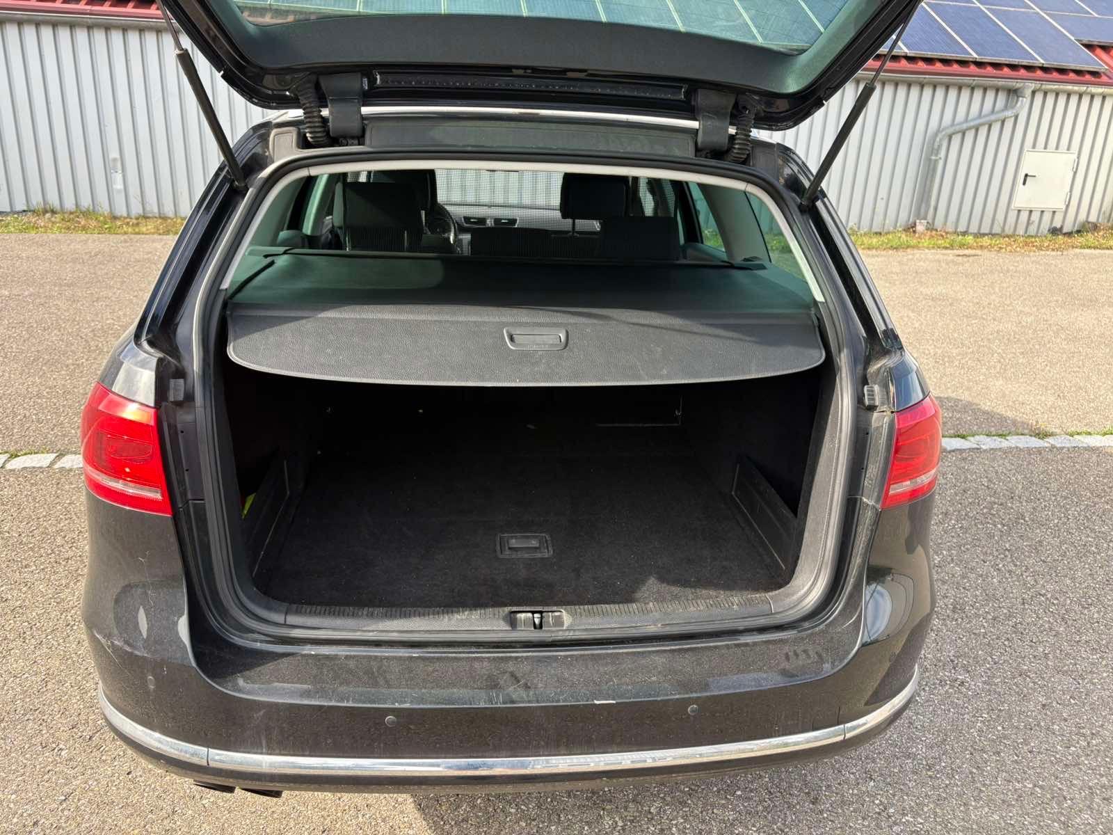 Volkswagen Passat 2012 — photo 9