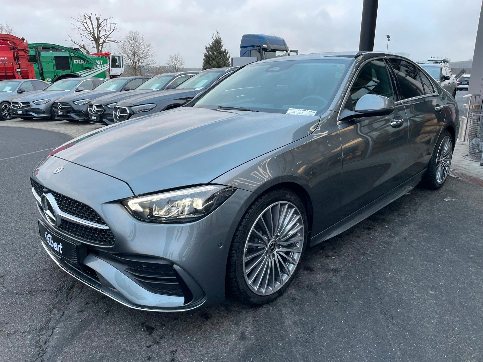 Fahrzeugabbildung Mercedes-Benz C 200 AMG AHK+Memory+R-Kamera+Distr+Ambiente+Key