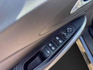 Opel Grandland Enjoy 1,2 Turbo Carplay+360°+LED+SHZ+L