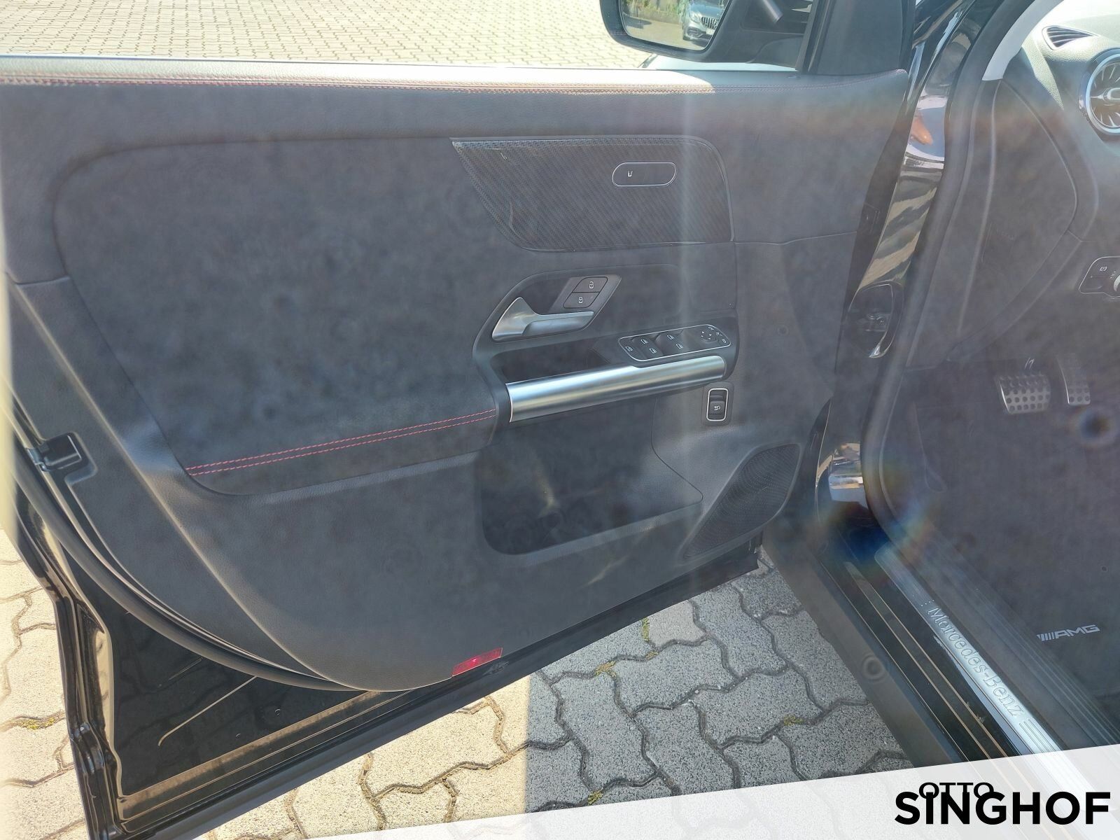 Fahrzeugabbildung Mercedes-Benz GLA 200 AMG +AHK+Rü Kam+LED+TOTW+elekt.Hecktüre