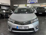 Toyota Corolla 1,6i Life+*Navi*RFK*Parkassyst*Alu*Klima - Toyota Corolla mit Benzin-Antrieb: Limousine, 1.6