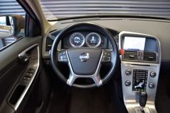 Fahrzeugabbildung Volvo XC60 Summum AWD Leder Navi Panor. ACC AHK Kamera