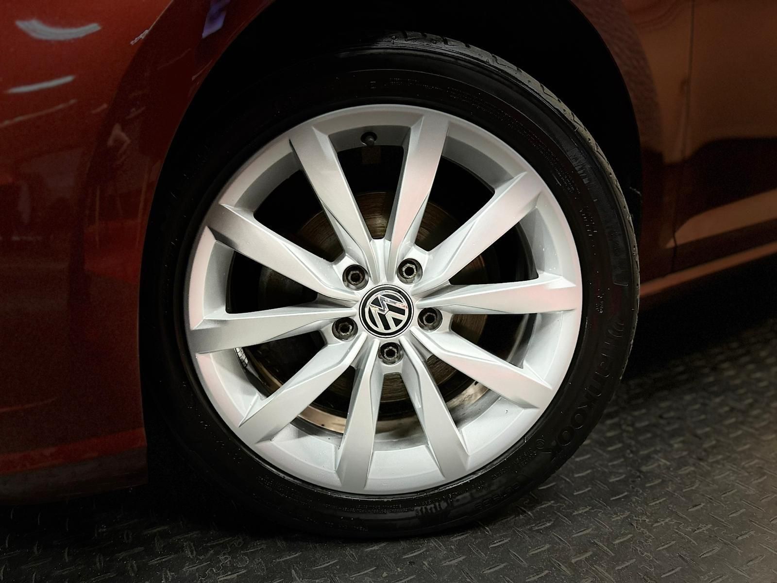 VW Golf 2.0TDI HIGHLINE* LED#SHZ#LH#AHK#PANO#KEYLES - Image 9