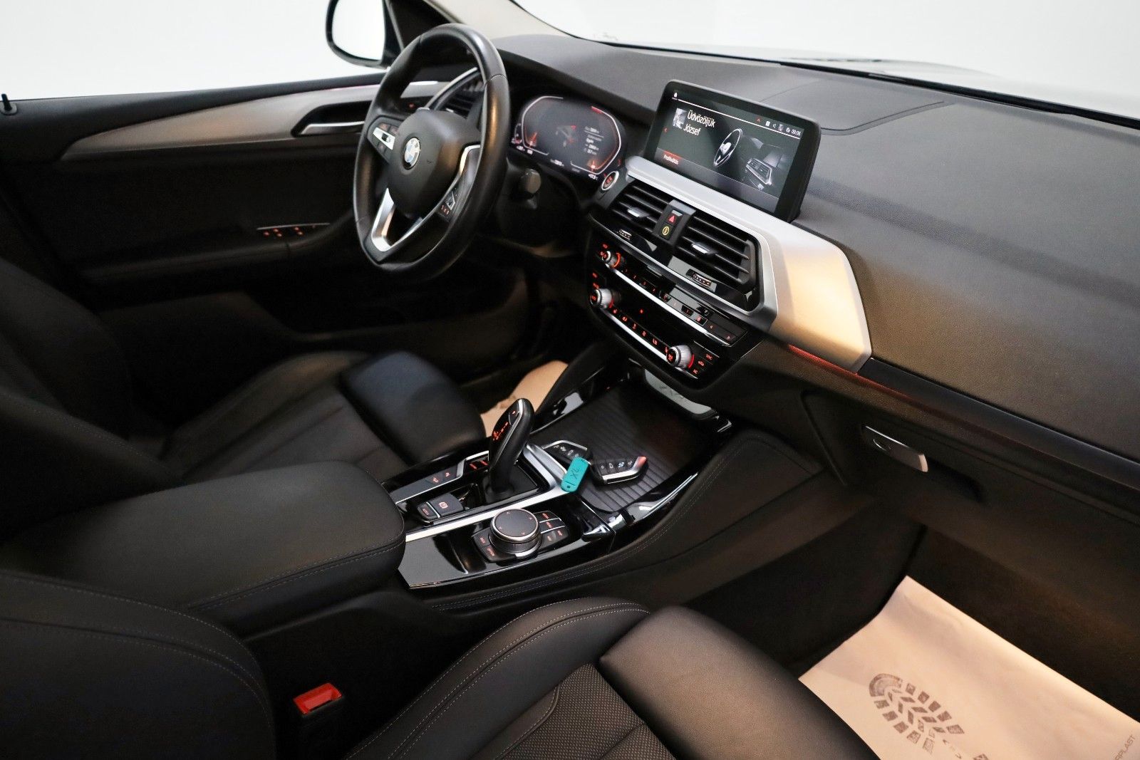 Fahrzeugabbildung BMW X4 xDrive 20 d xLine,Navi,SH,Kamera,H&K,Panorama