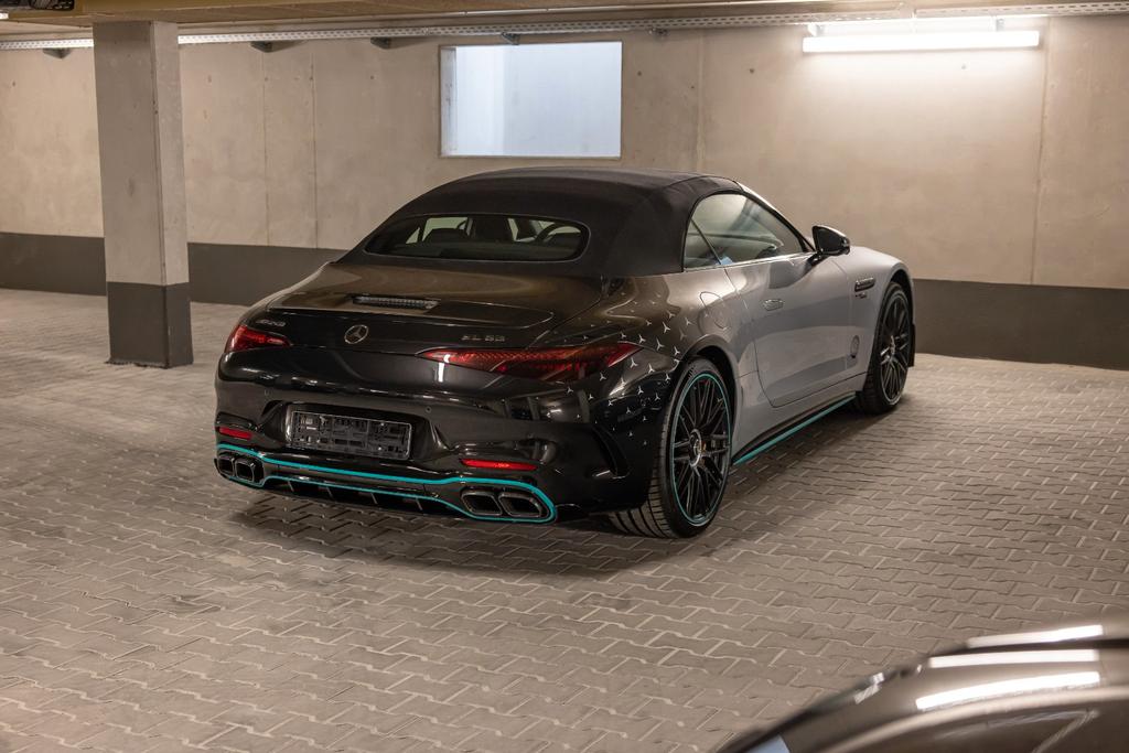 Mercedes-Benz SL 63 AMG