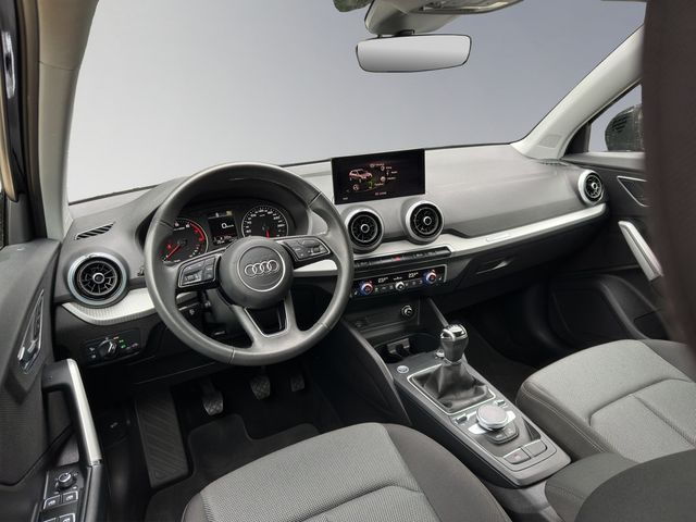 Q2 35 1.5 TFSI S line SHZ MATRIX-LED