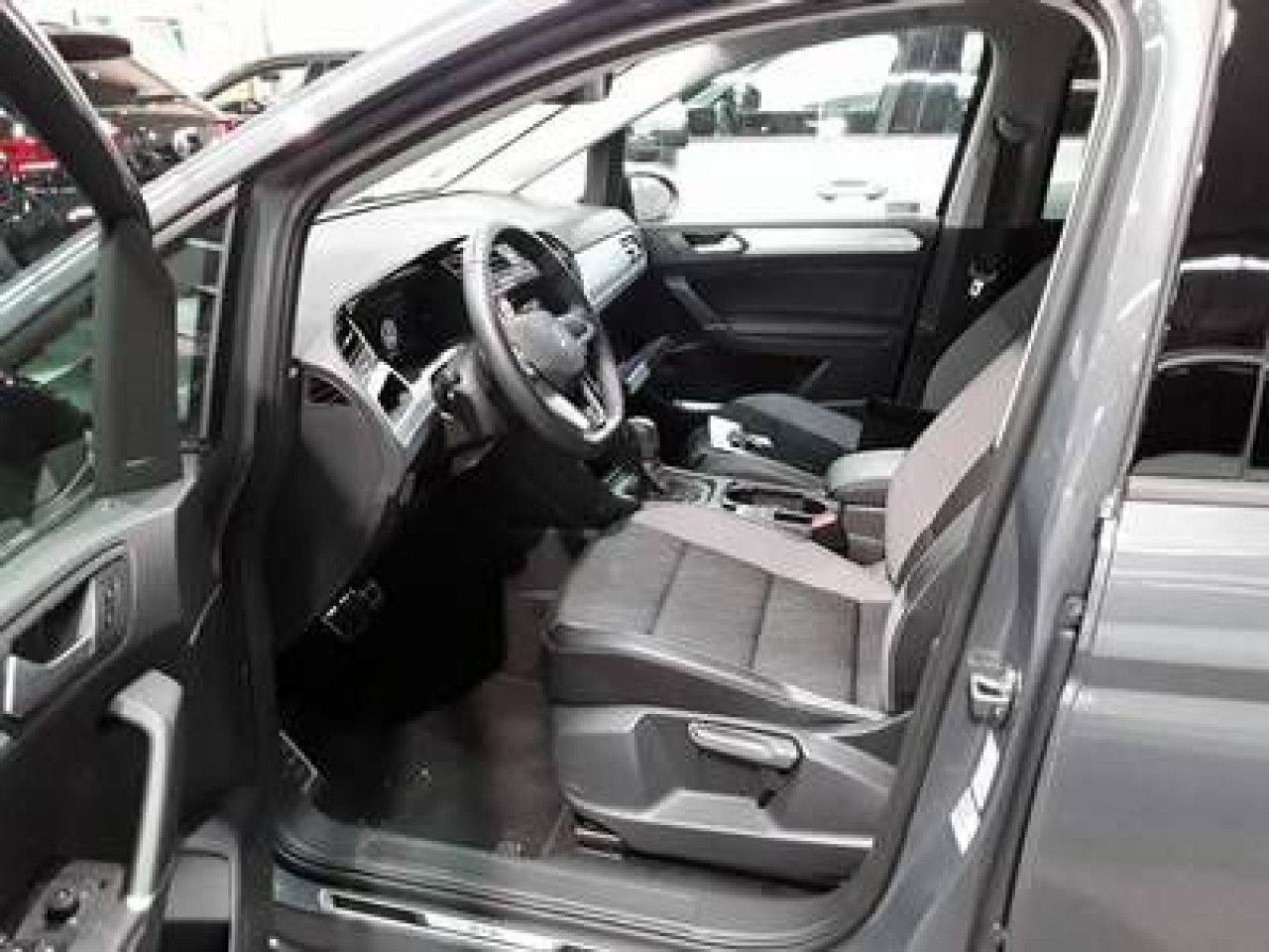 Volkswagen Touran - Bild 6