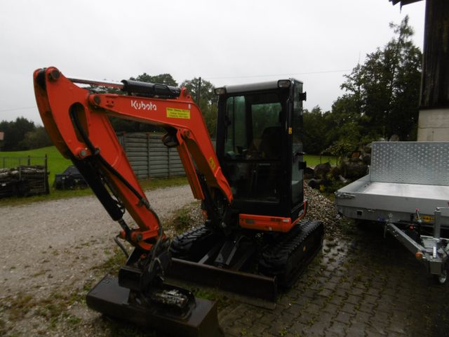 Kubota U27