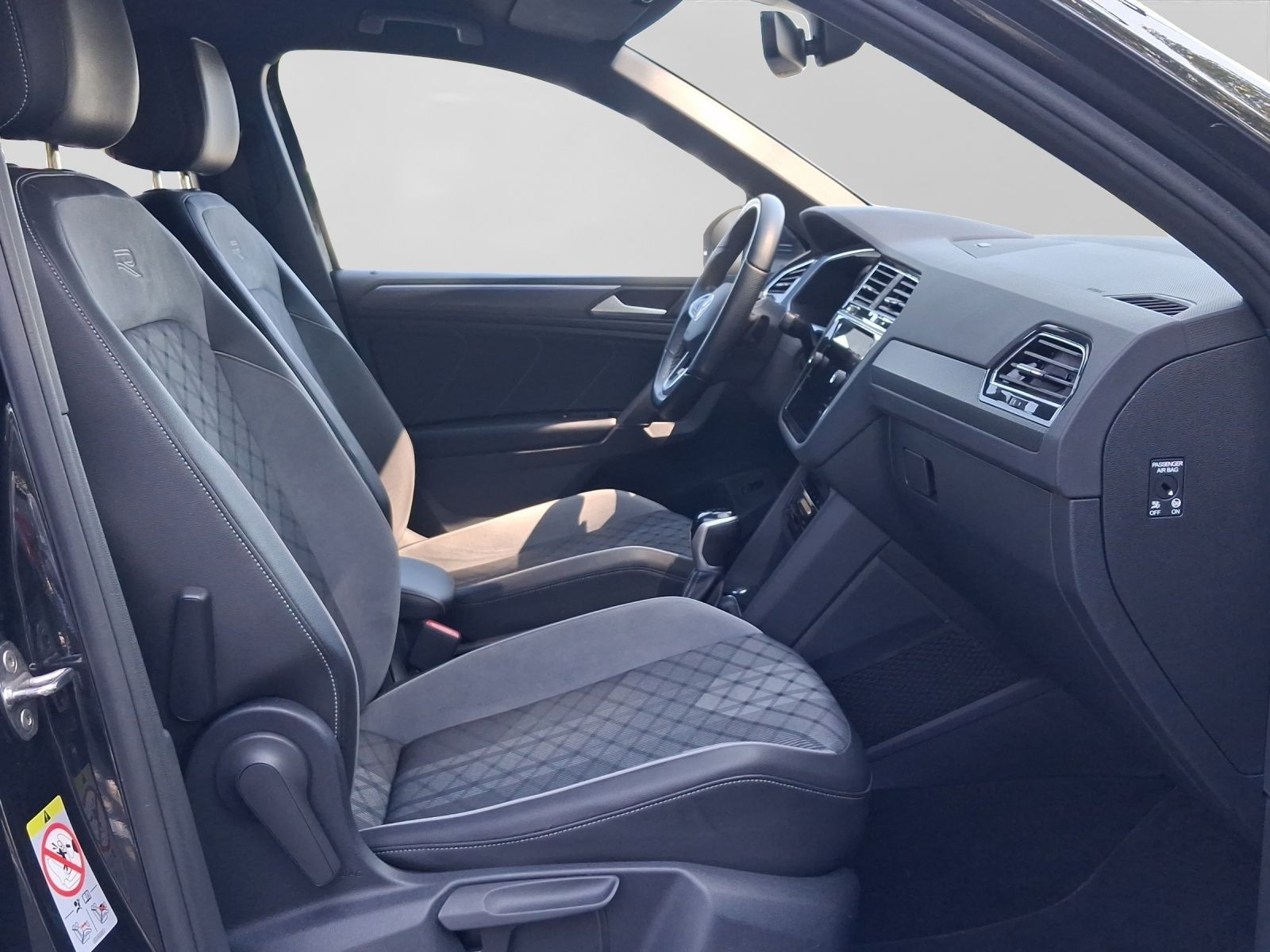 Volkswagen Tiguan 2.0 TDI DSG 4M R-LINE MATRIX LM19 KAMERA foto 4