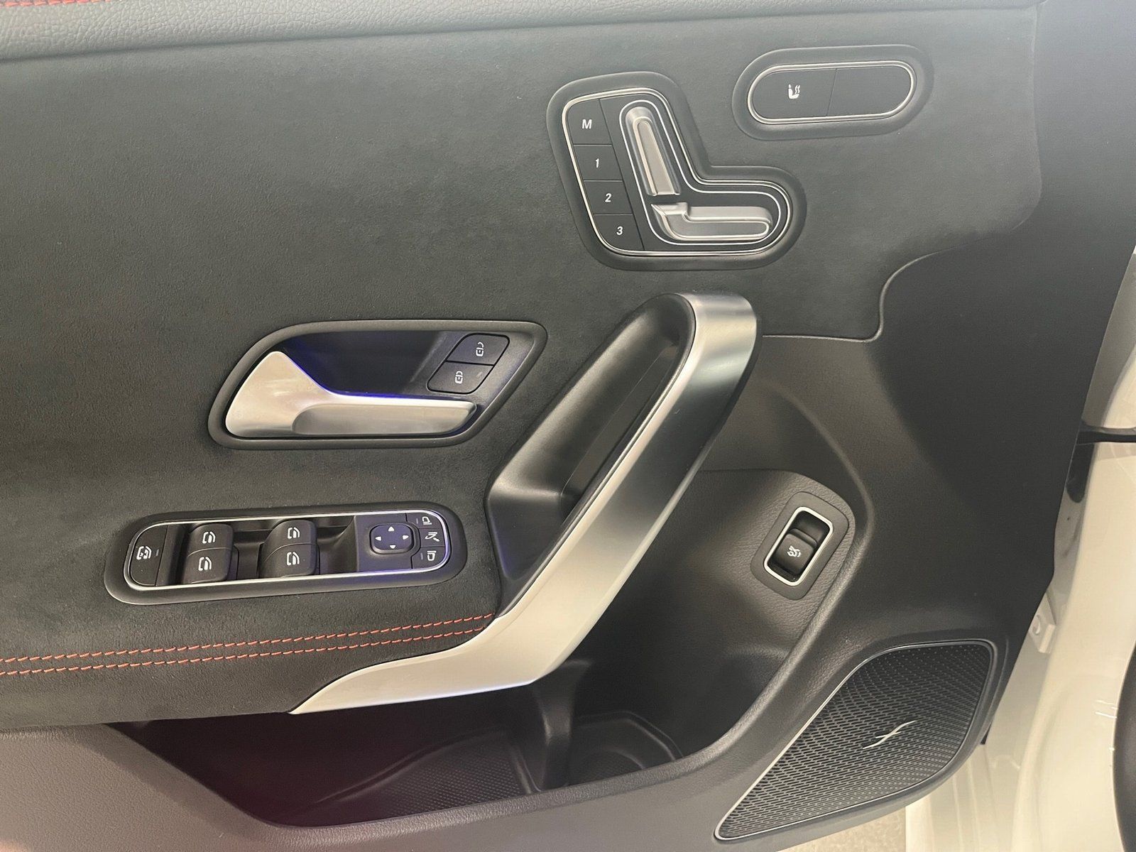 Fahrzeugabbildung Mercedes-Benz CLA 200 AMG*Pano*Distronic*Totwinkel*Night*360°*