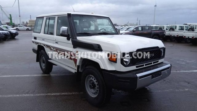 Toyota Land Cruiser 76 Station Wagon VDJ V8-EXPORT OUT 