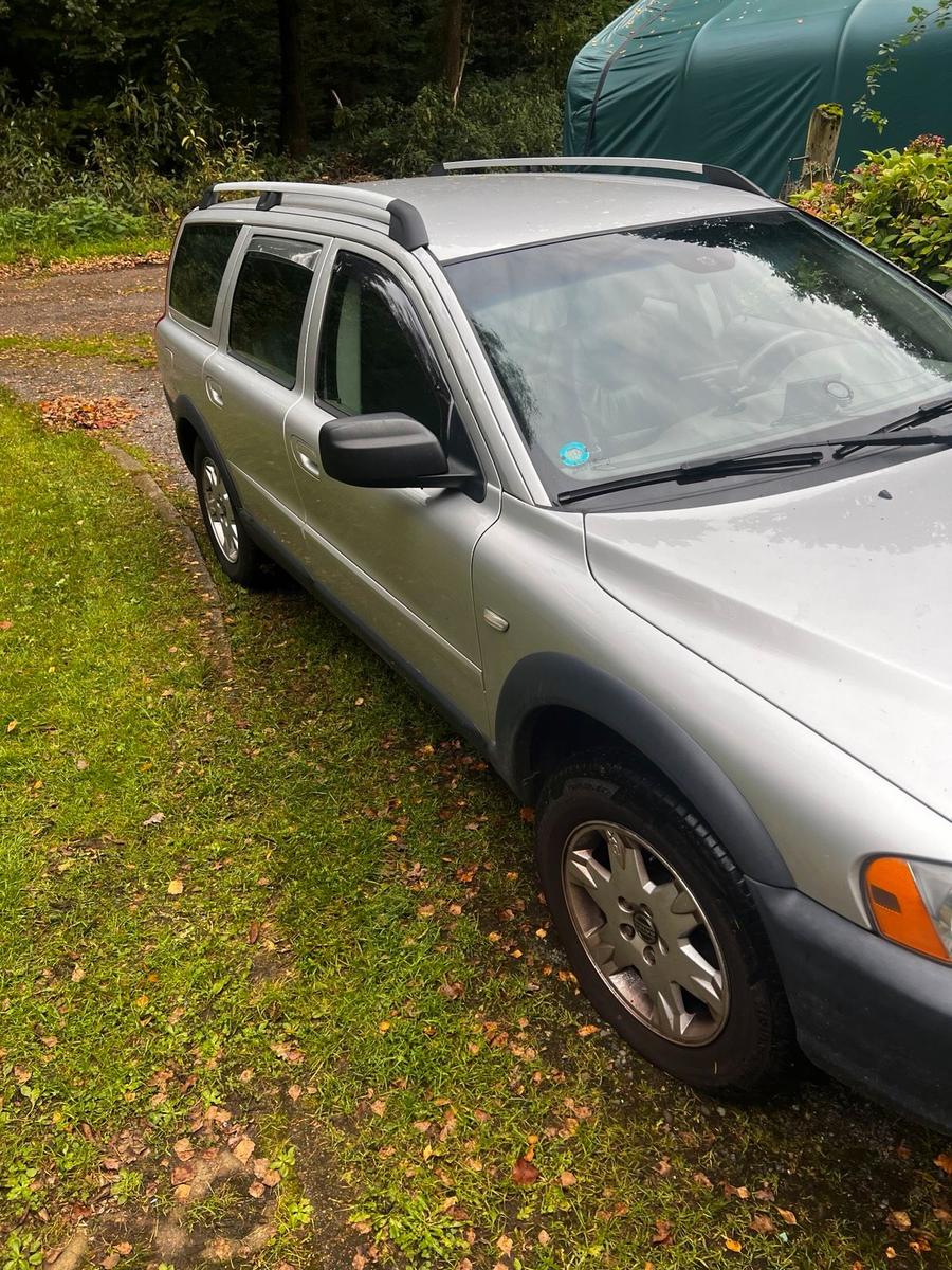 Volvo XC70 2006 — engine 185 HP (136kW)