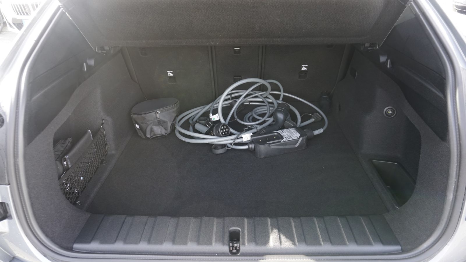 BMW iX2 - Bild 28