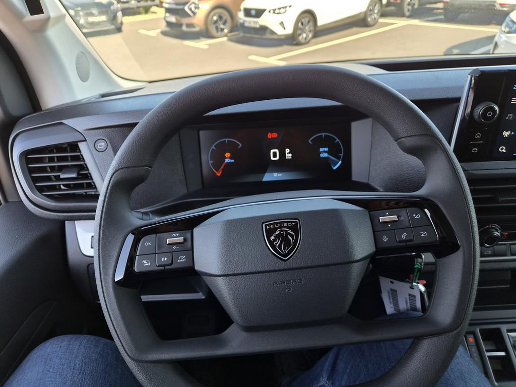 Peugeot Expert L3 Hdi 150 EAT8 Anhängerkupplung LED-Lade