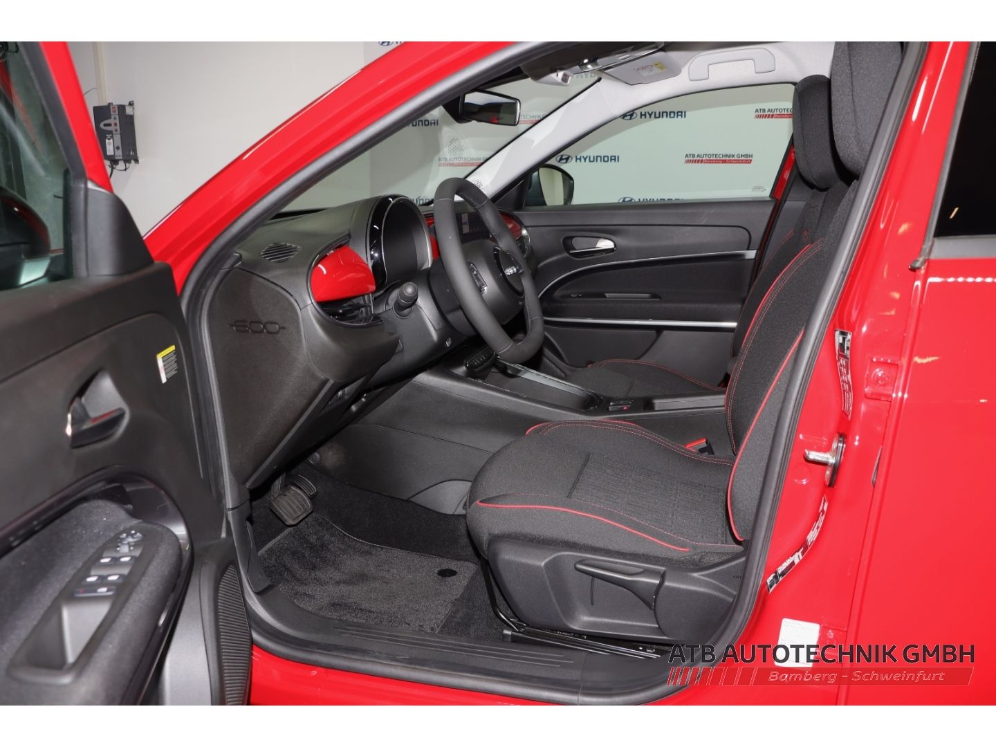 Fahrzeugabbildung Fiat 600e 54kWh Red SOH 97,1% LED Apple CarPlay Klima