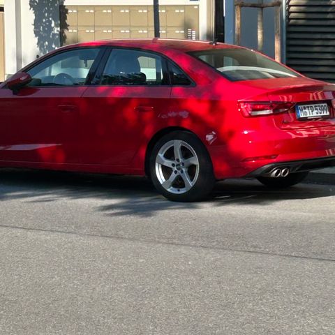 AUDI A3 35 TFSI Limousine -