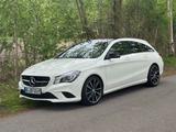 Mercedes-Benz CLA 250 Shooting Brake CLA 250 DCT 4MATIC Sh... - Mercedes-Benz CLA 250 Shooting Brake aus 2015