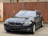 BMW 530 i Touring/Head-Up/NaviProf/Sportsitze/Euro5 - BMW 530 aus 2011: 530i