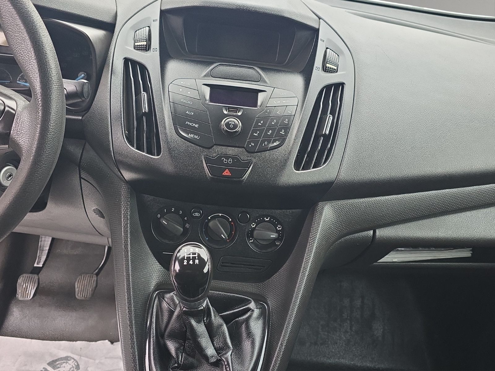 Fahrzeugabbildung Ford Transit Connect Kasten 8 FACH BEREIFT