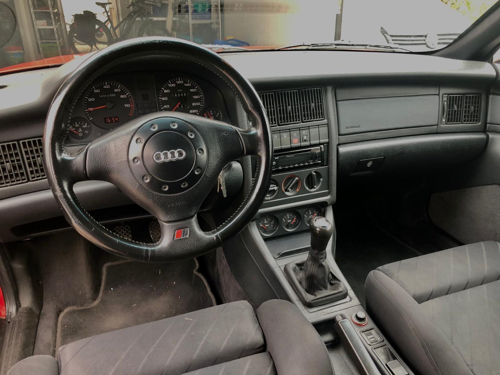 Audi Cabrio 2.0 E 