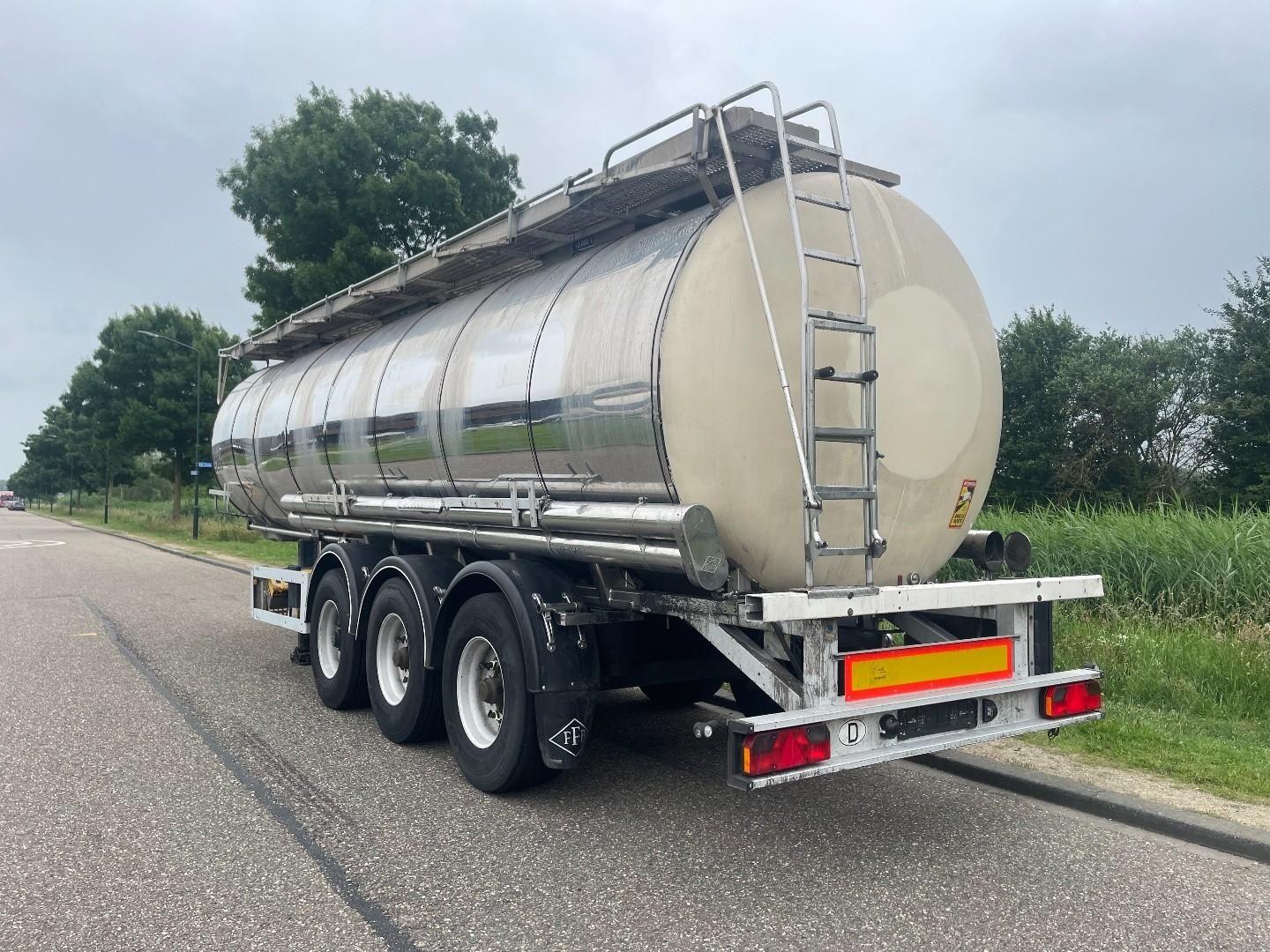 Feldbinder TSA 31.3-3 Chemie ADR FL-AT / 31.000 L / 3 Kamme