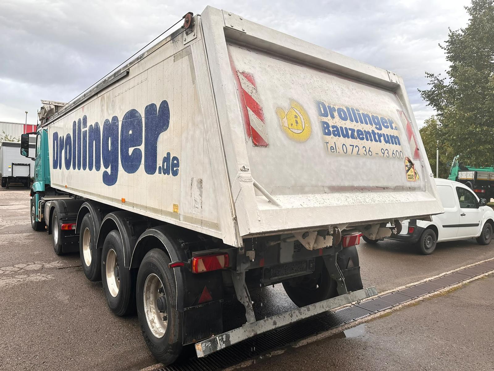 Fliegl  3Achs AluMulde elektVerd ALCOA 25³ 4880 kg leer