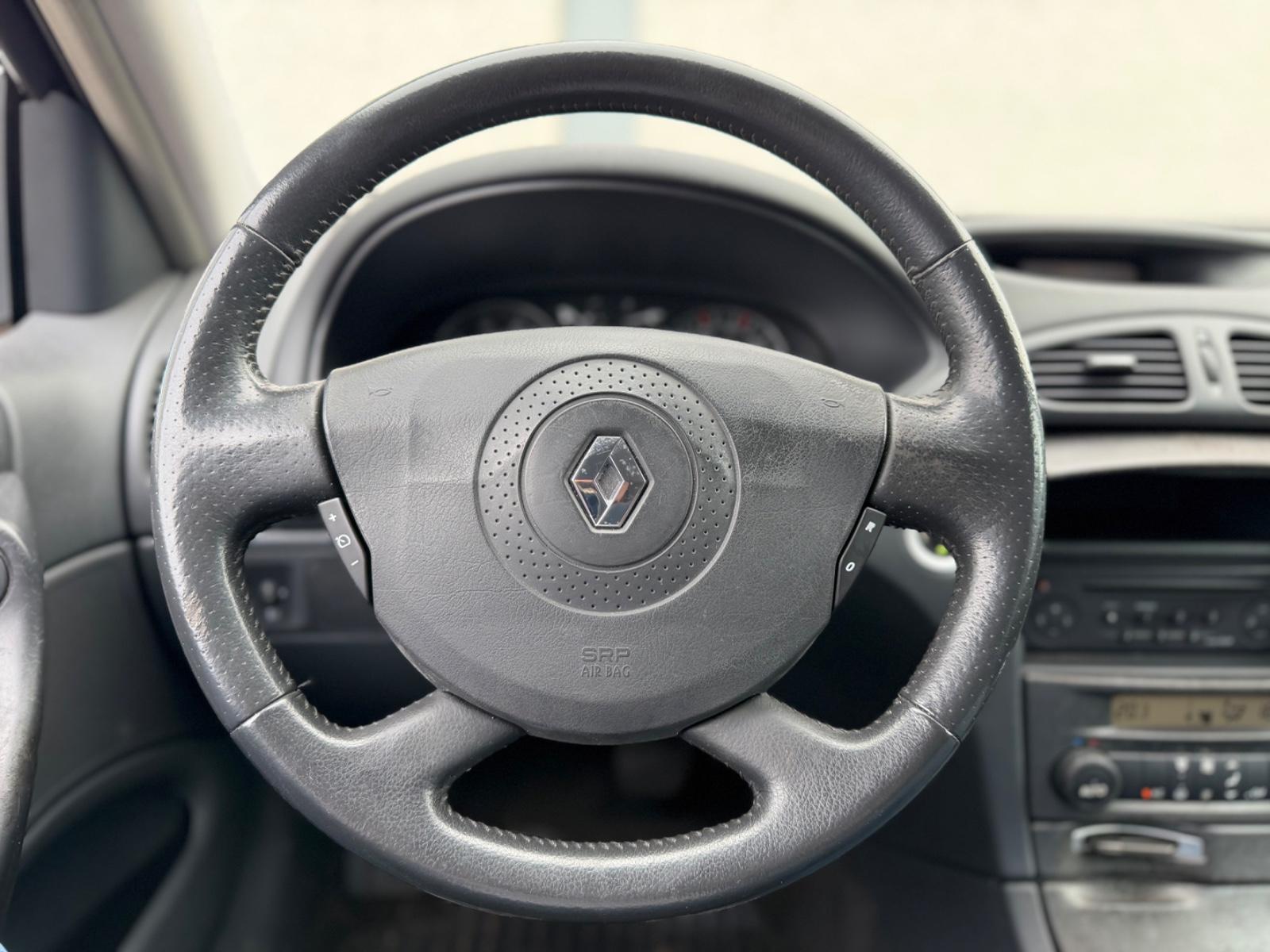 Renault Laguna 2004 — photo 15