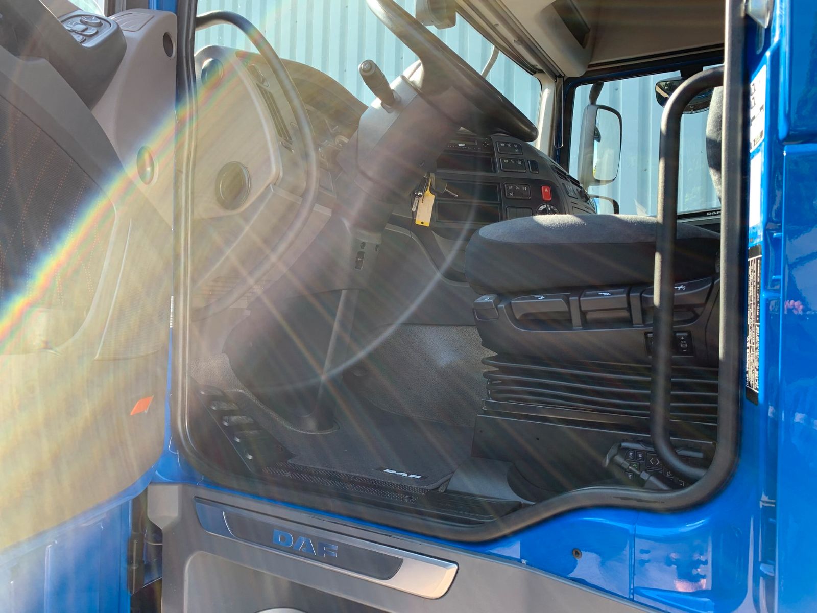 Fahrzeugabbildung DAF FT XF 480 SC LD