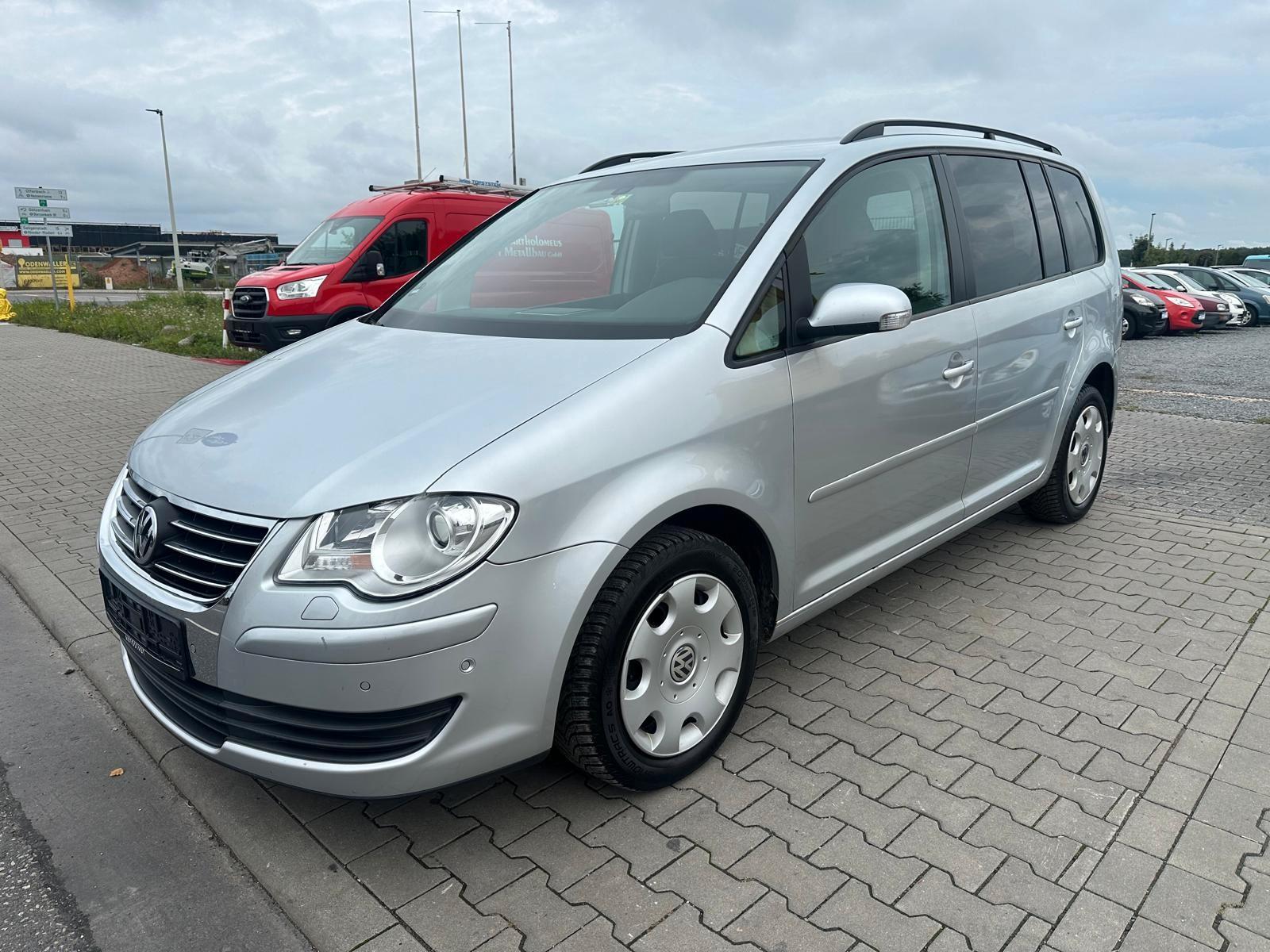 Volkswagen Touran Trendline*8xFACH*XENON*PDC