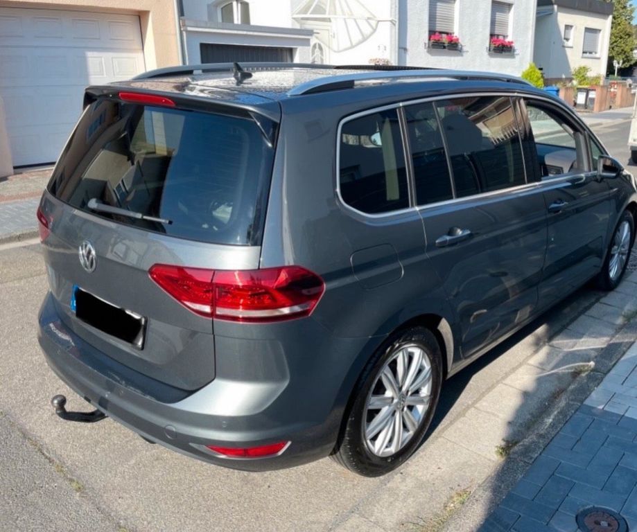 Image of Volkswagen Touran