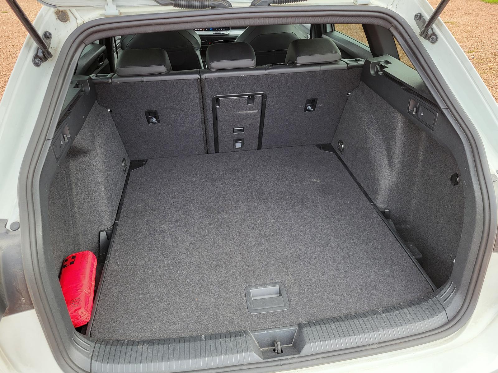 Volkswagen Golf Variant 1.5 eTSI DSG R-Line ACC Winter Kam., миниатюра 16